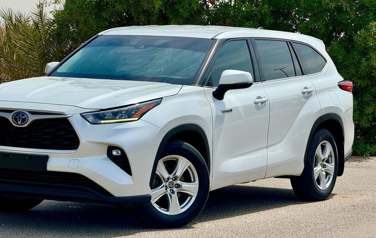 تويوتا هايلاندر LE HEV 2.5L 2022 HYBRID 2.5L GCC (1699/-MONTHLY)