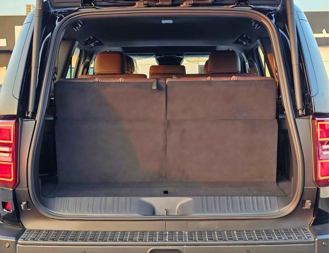 Toyota Prado ADVENTURE TURBO / 2.8L V4 DIESEL / RADAR / POWER SEATS / LEATHER SEATS (CODE # PADVH1)