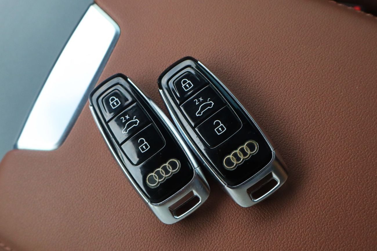 Audi A6 45 TFSI quattro S-Line 2.0L