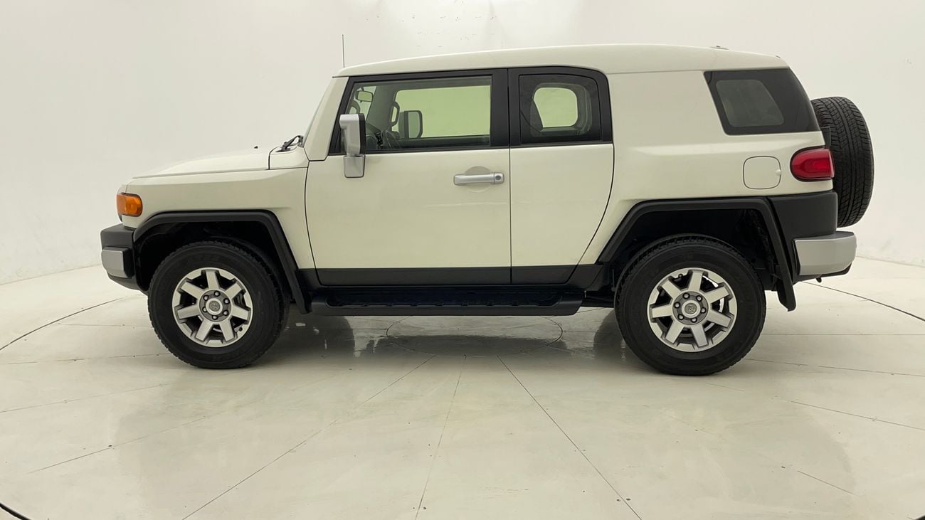 Toyota FJ Cruiser GXR 4 | Zero Down Payment | Home Test Drive