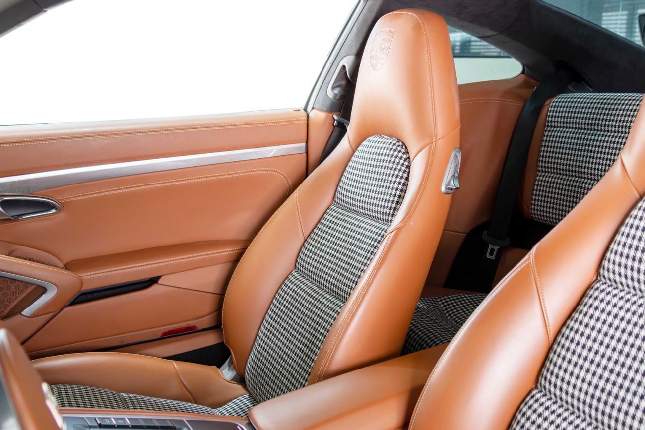 بورش 911 Carrera 3.6L Coupe