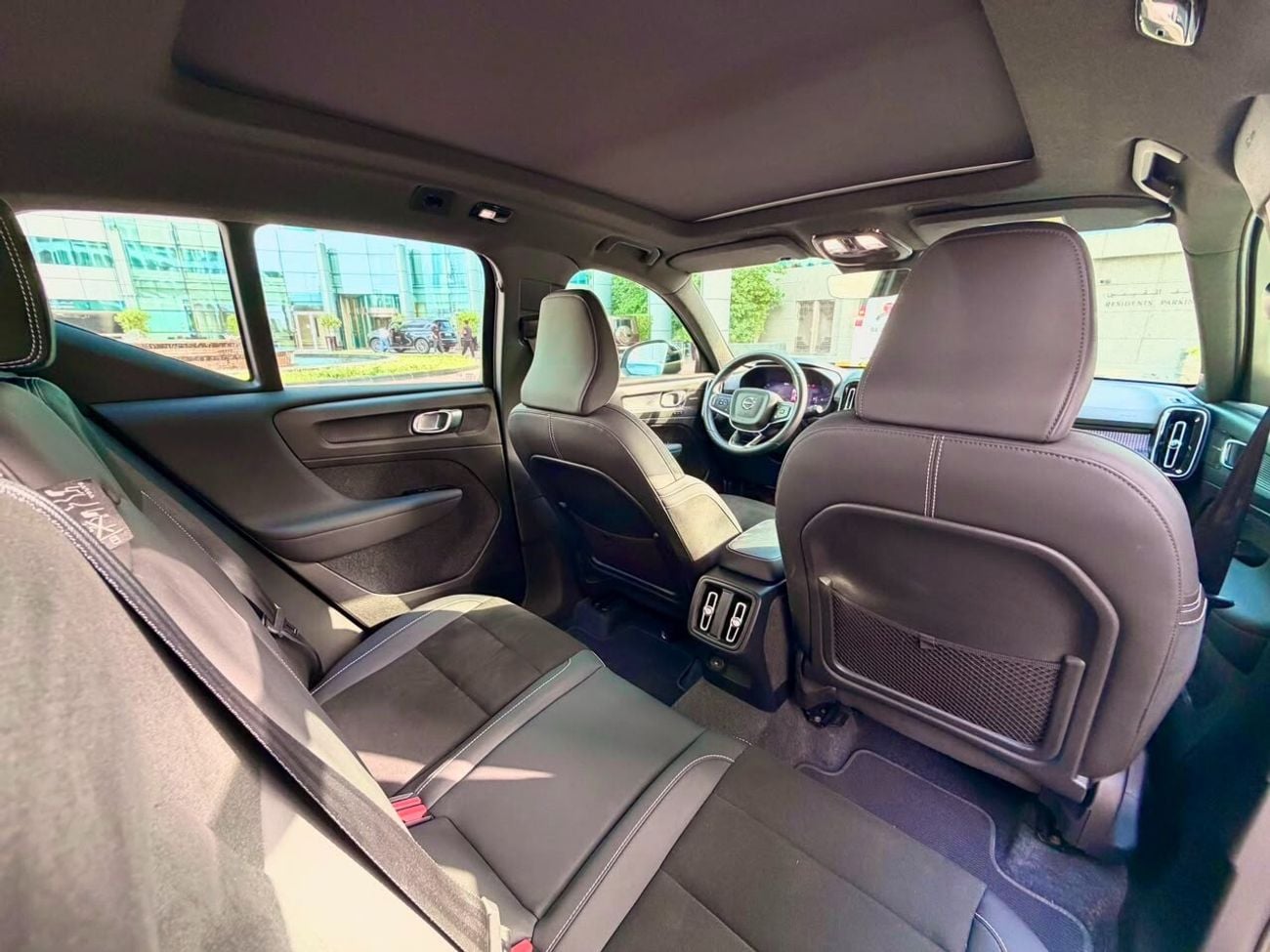 Volvo XC40 R DESIGN