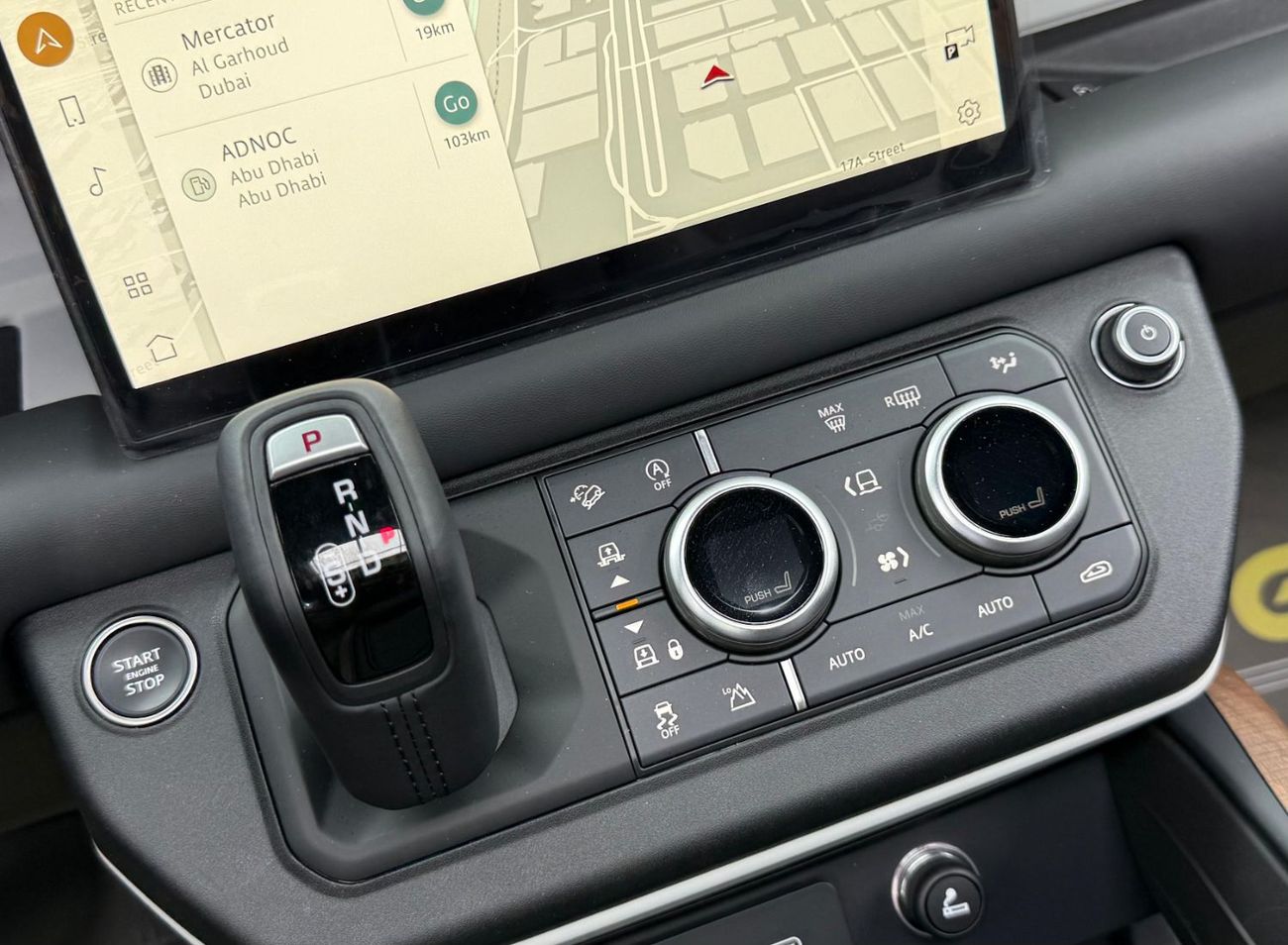 Land Rover Defender 110 X-Dynamic HSE P400 3.0L 2024 Land Rover Defender 110 HSE Dynamic P400, 2028 Agency Warranty  Ser