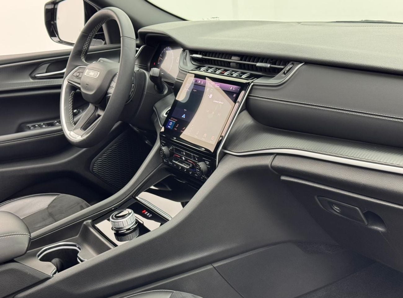 جيب جراند شيروكي 2024 Jeep Grand Cherokee Blacktop Edition, 2027 Jeep Warranty and Service Pack, GCC