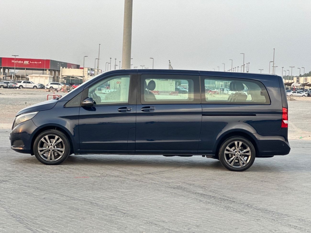 مرسيدس بنز V 250 موديل 2019 خليجي حاله ممتازه من الداخل والخارج صبغ الوكاله مالك واحد من الوكاله