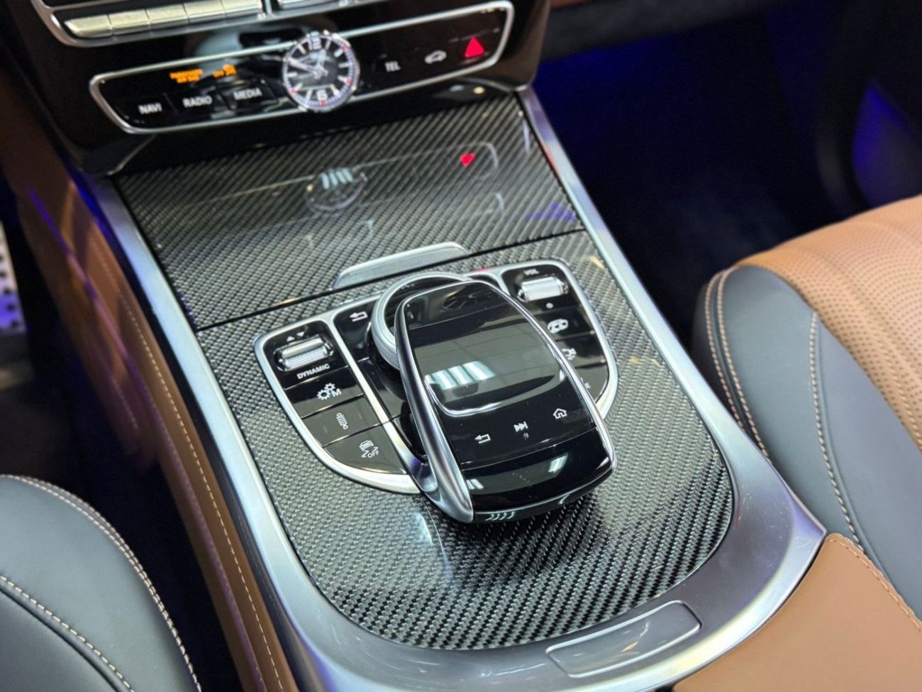 مرسيدس بنز G 63 AMG G63 AMG DOUBLE NIGHT PACKAGE , CARBON FYBER , SPECIAL EDITIO