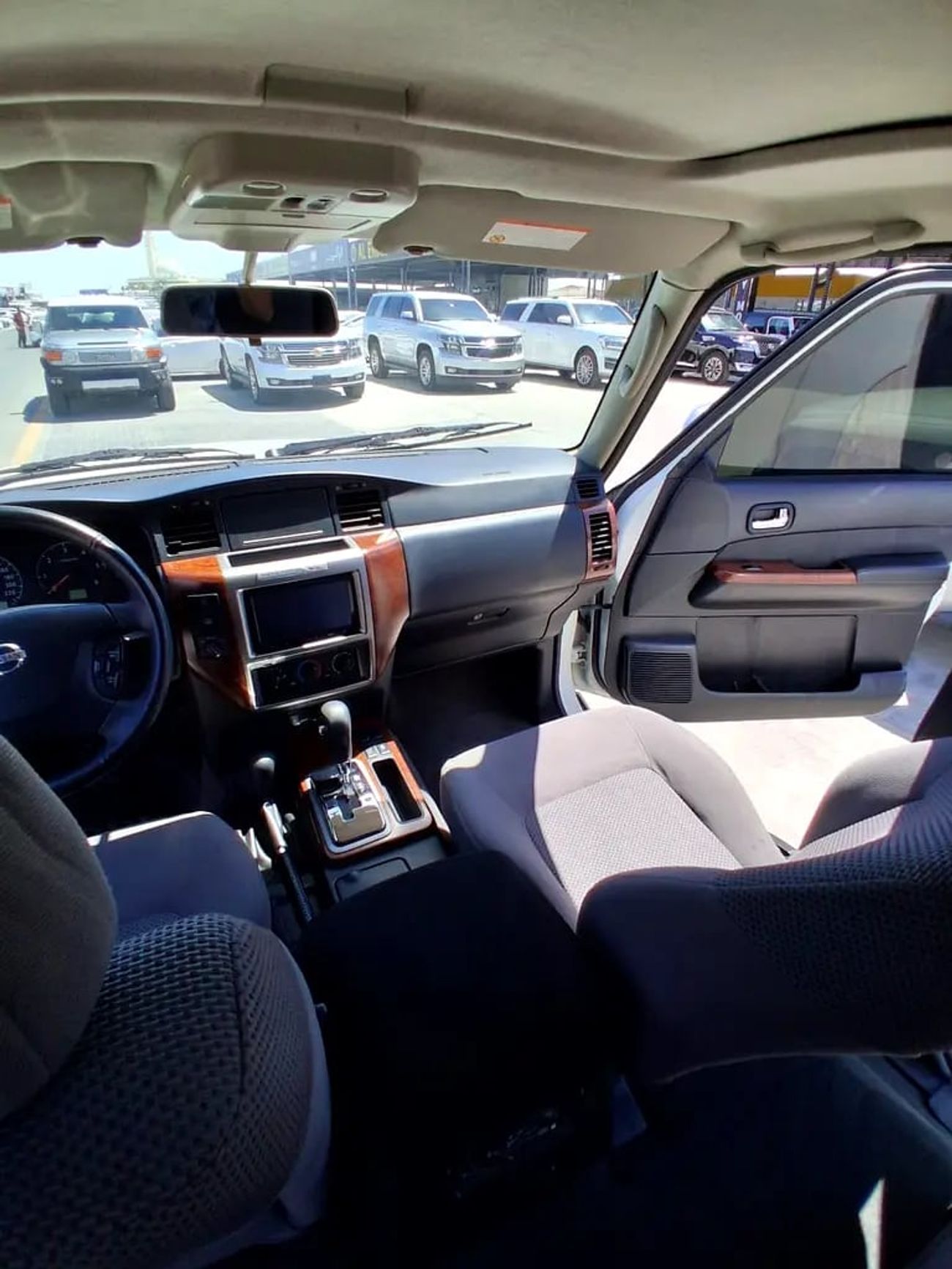 Nissan Patrol SAFARI نيسان فتك سفاري فل اوبشن GCC Specs