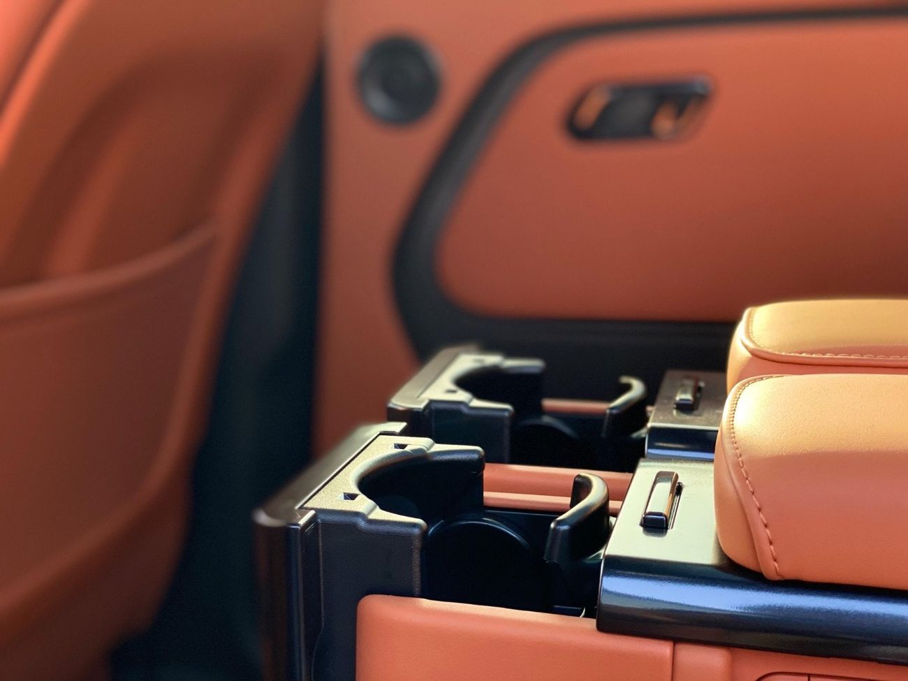 ROX Adamas VIP 6 Seat Black Edition  Only For Export