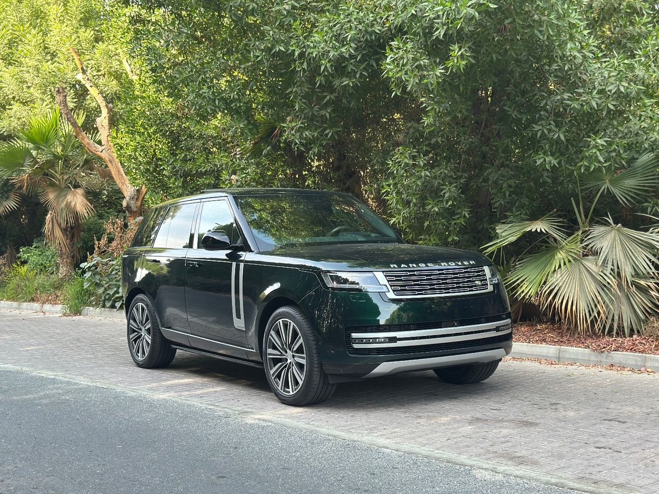 Land Rover Range Rover 2024 | Vogue P350 Autobiography | Diesel | 3.0L V6 | 345 HP | EU Specs | Full Option | 16K KM | Perf