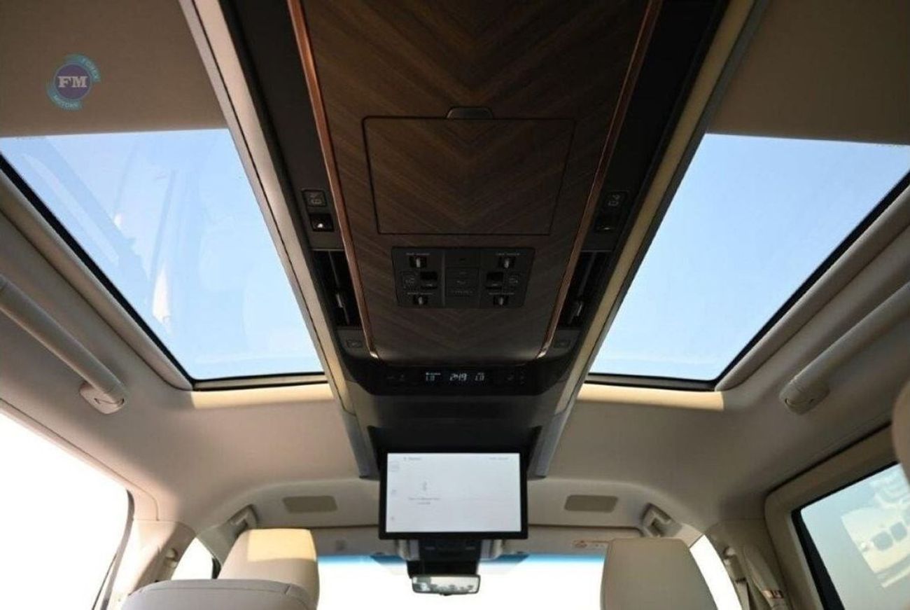 Lexus LM 350h Automatic