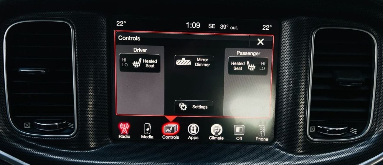 دودج تشارجر AED 870 PM | DODGE CHARGER SXT 2017 | V6 | GCC | MINT CONDITON