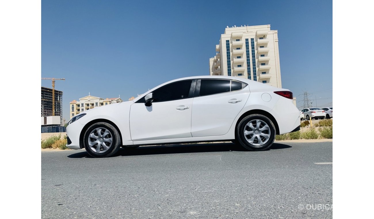 Mazda 3 2015 - 1.6 L, MINT CONDITION. JUST BUY AND DRIVE