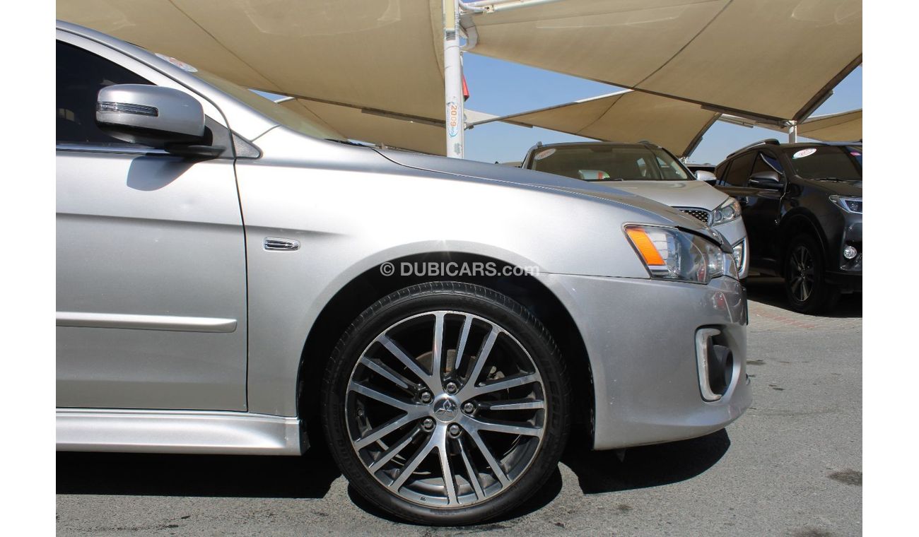 ميتسوبيشي لانسر خالية من الحوادث - خليجي - جي تي - ميكنة 2000  سي سي