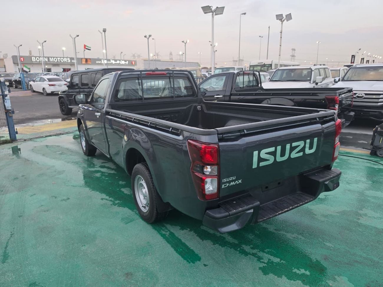 إيسوزو D ماكس Isuzu D-MAX Single Cab 1.9 Diesel 2026 – غمارة واحدة | 1.9 ديزل | أوتوماتيك | رمادي