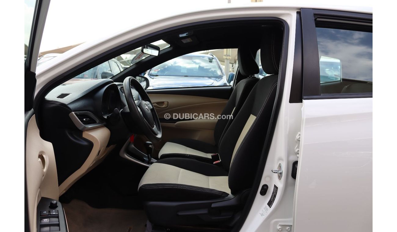 Toyota Yaris SE ACCIDENTS FREE - GCC - HATCHBACK - ENGINE 1.3 - PERFECT CONDITION INSIDE OUT