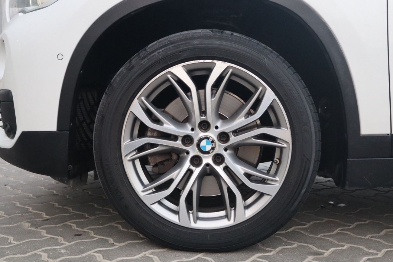 BMW X1 sDrive 18i 1.5L