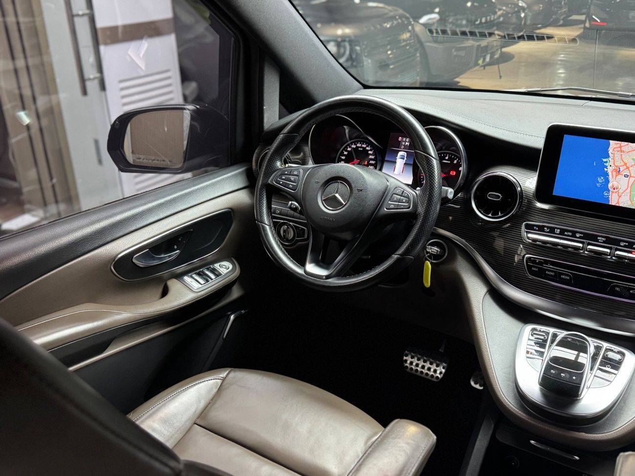 مرسيدس بنز V 250 Std 2.1L