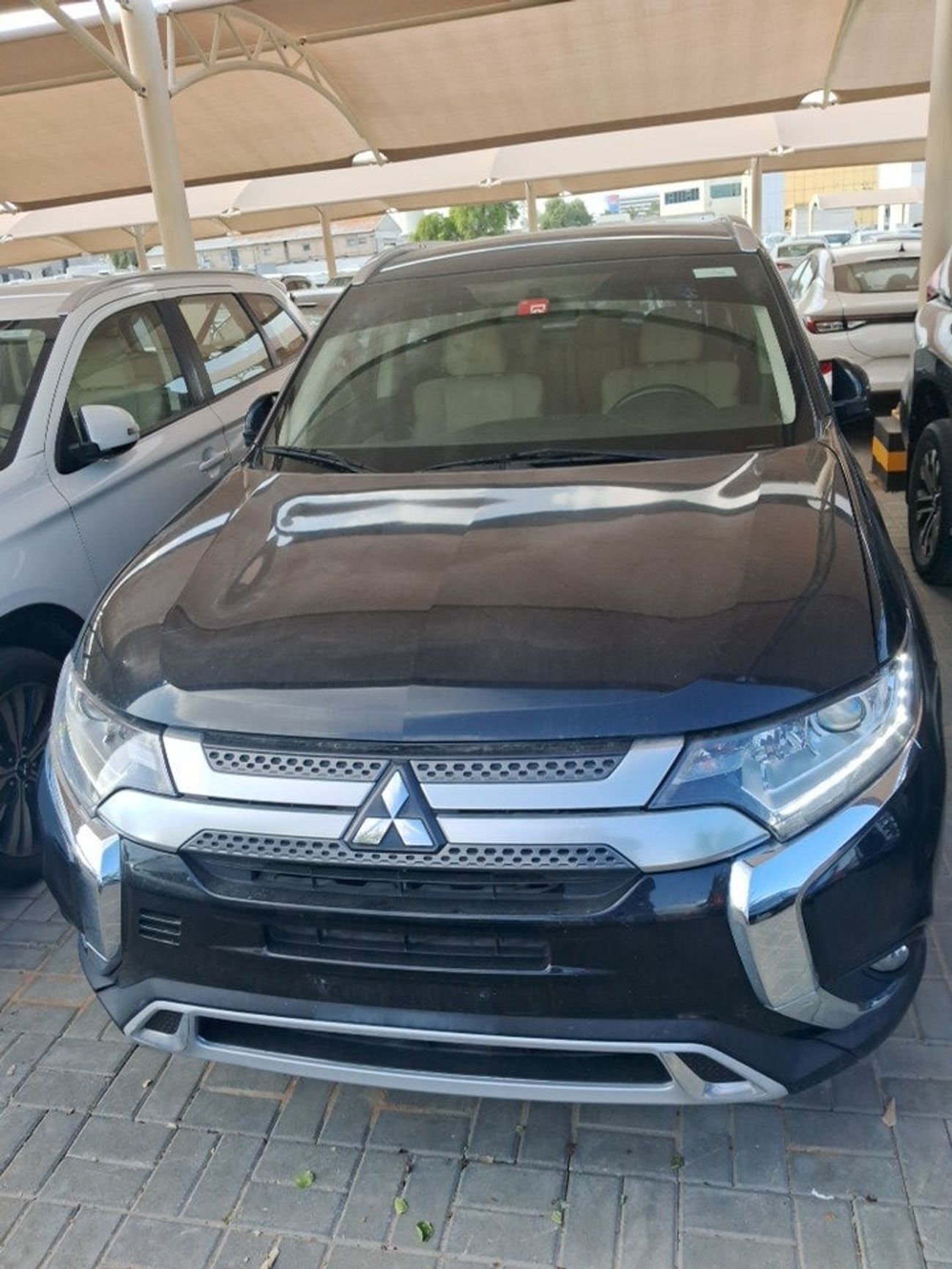 ميتسوبيشي آوتلاندر GLX MID 2.4 | بدون دفعة مقدمة | اختبار القيادة في المنزل