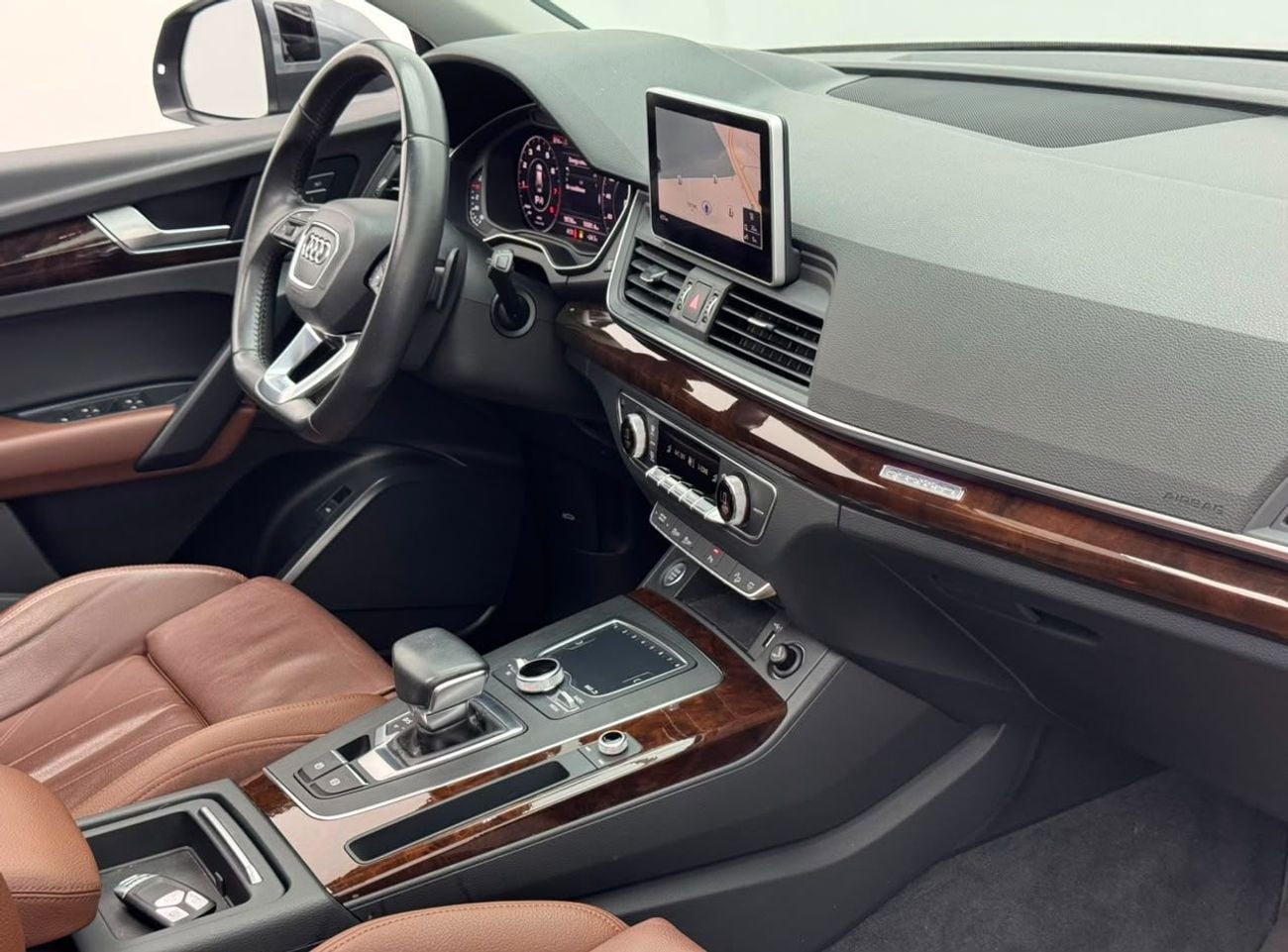 أودي Q5 45 TFSI
