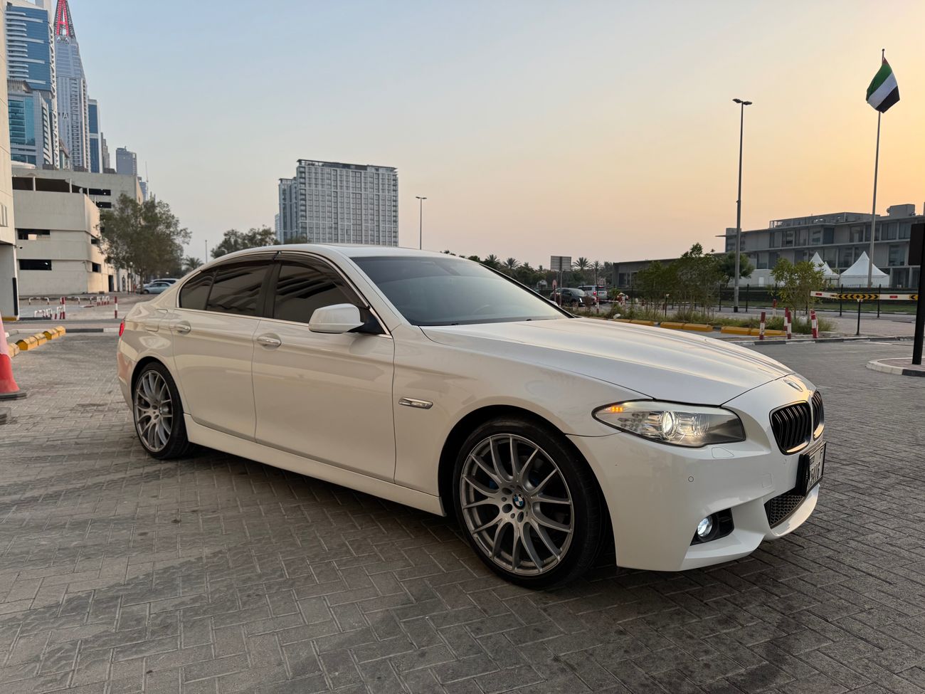 BMW 530i Std 3.0L