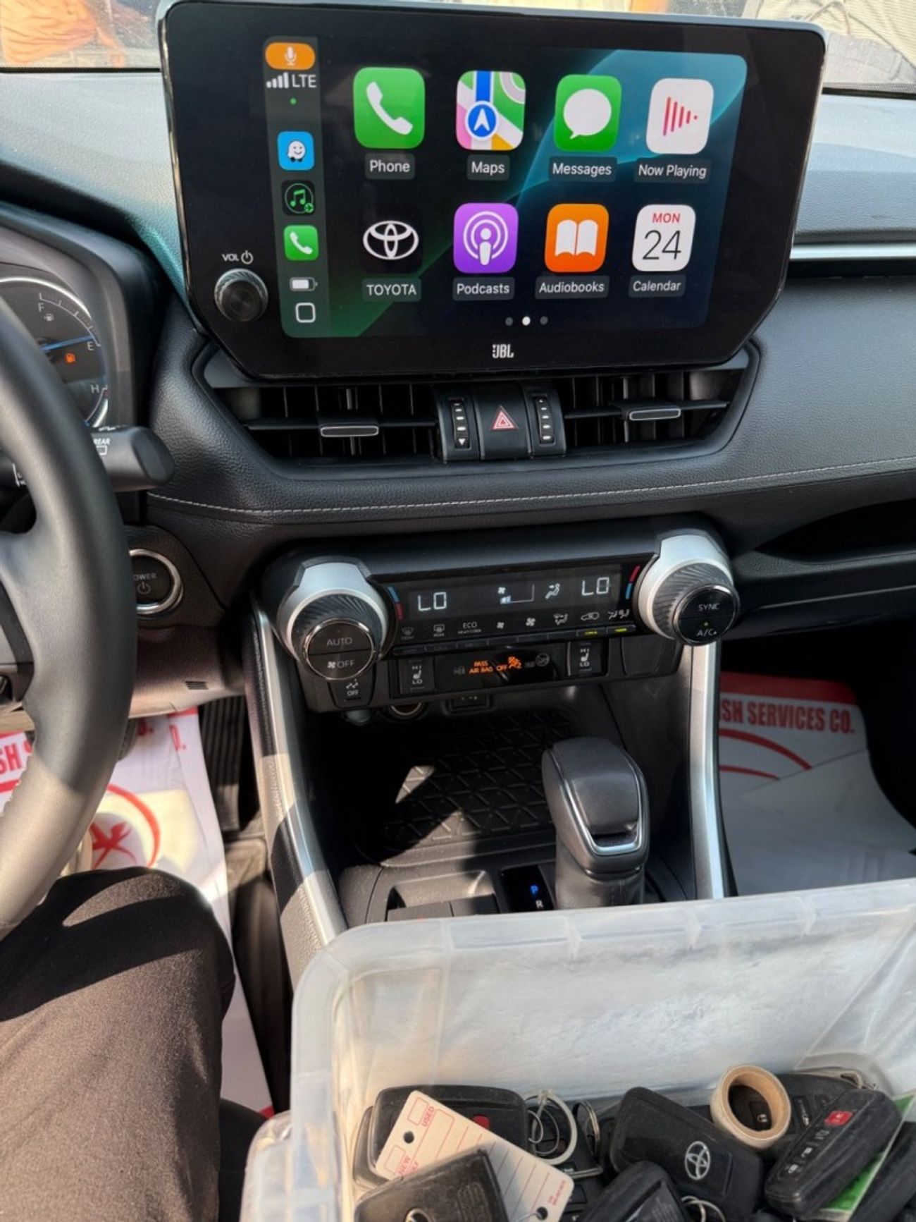 تويوتا راف ٤ RAV4 xle premium Hybrid 4x4