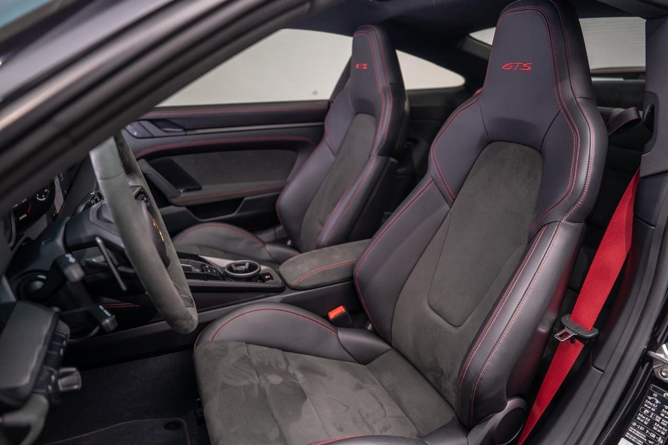 Porsche 911 CARRERA GTS