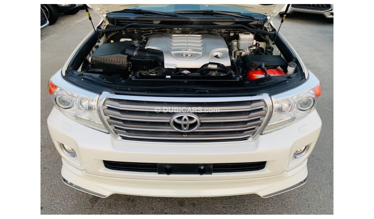 Toyota Land Cruiser VXR