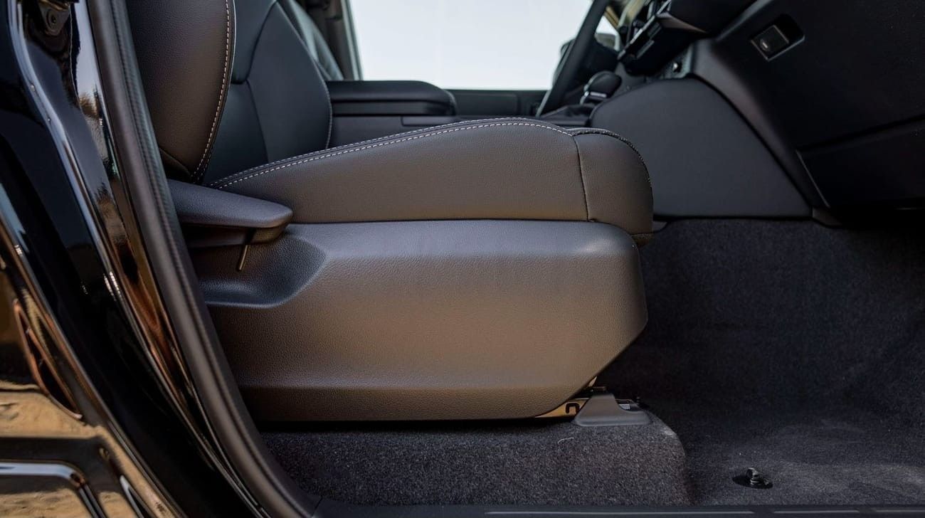 تويوتا برادو Adventure Dual Tone 2.4T Toyota Prado Adventure 2.4L Petrol MY2024