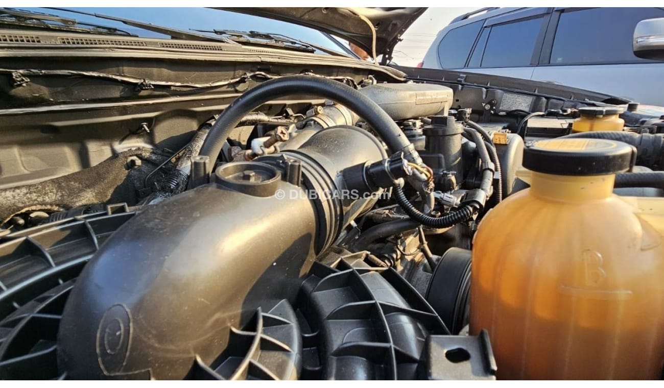 Toyota Hilux DIESEL 2KD | 2.5L ENGINE | LEFT-HAND-DRIVE | SIDE BODY STICKER | ALLOY RIMS | TINTED WINDOWS