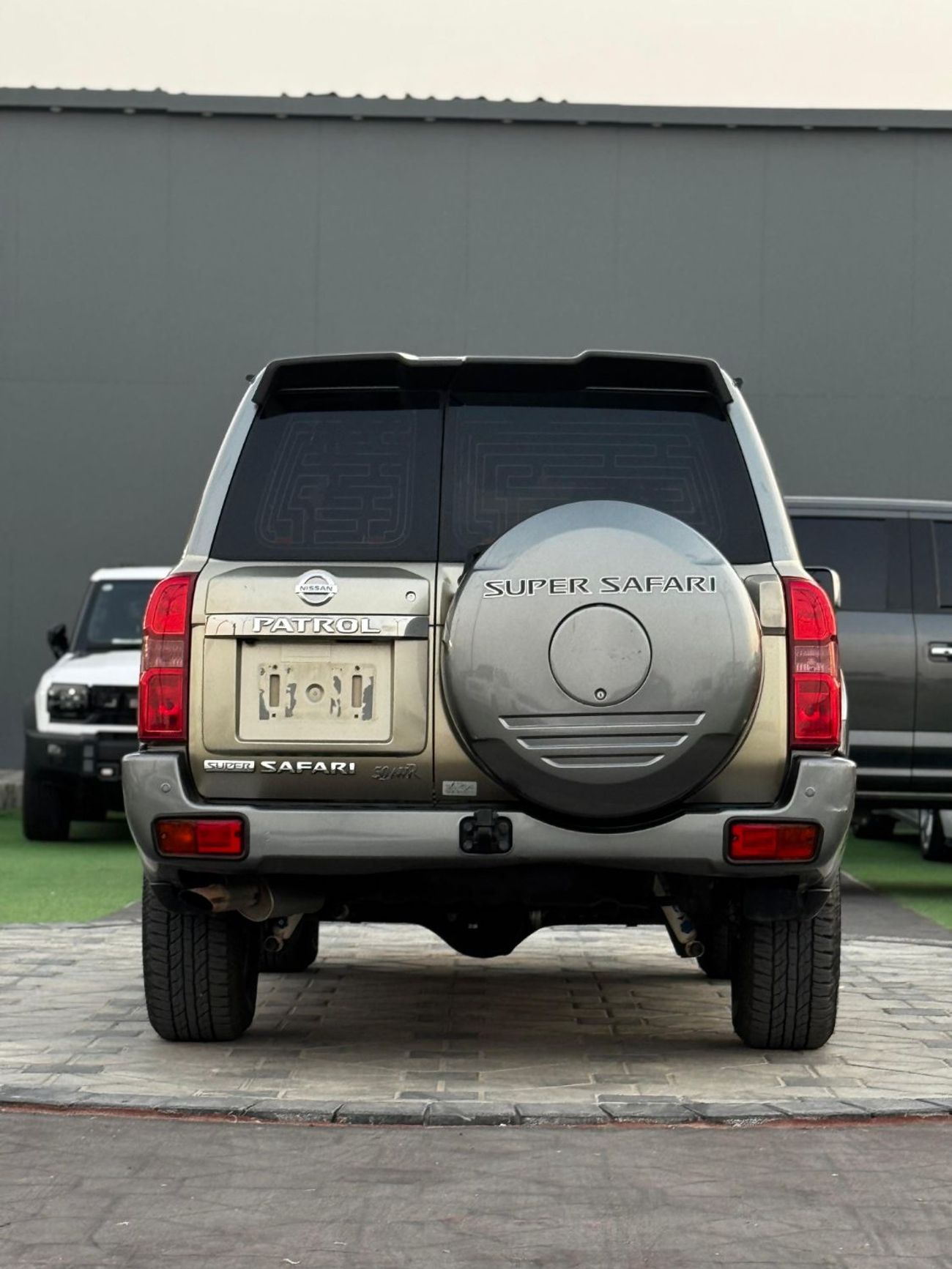 Nissan Patrol Safari