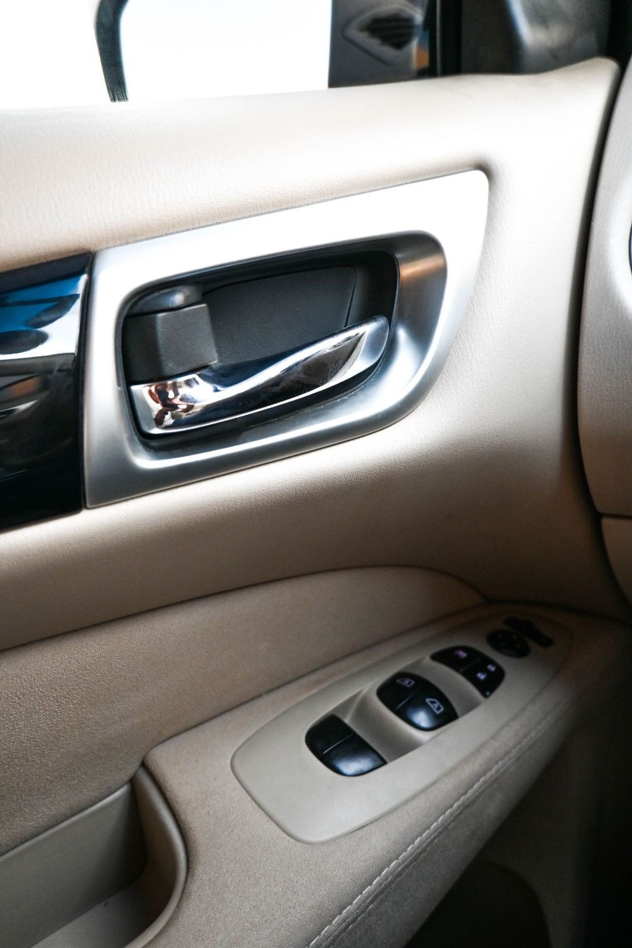 نيسان باثفايندر نيسان باثفندر 2015 SE MID بحالة ممتازة من الداخل والخارج