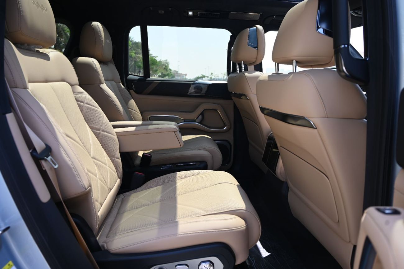 بي واي دي ليوبارد 8 Smart and Brave Flagship Edition (6 Seats)