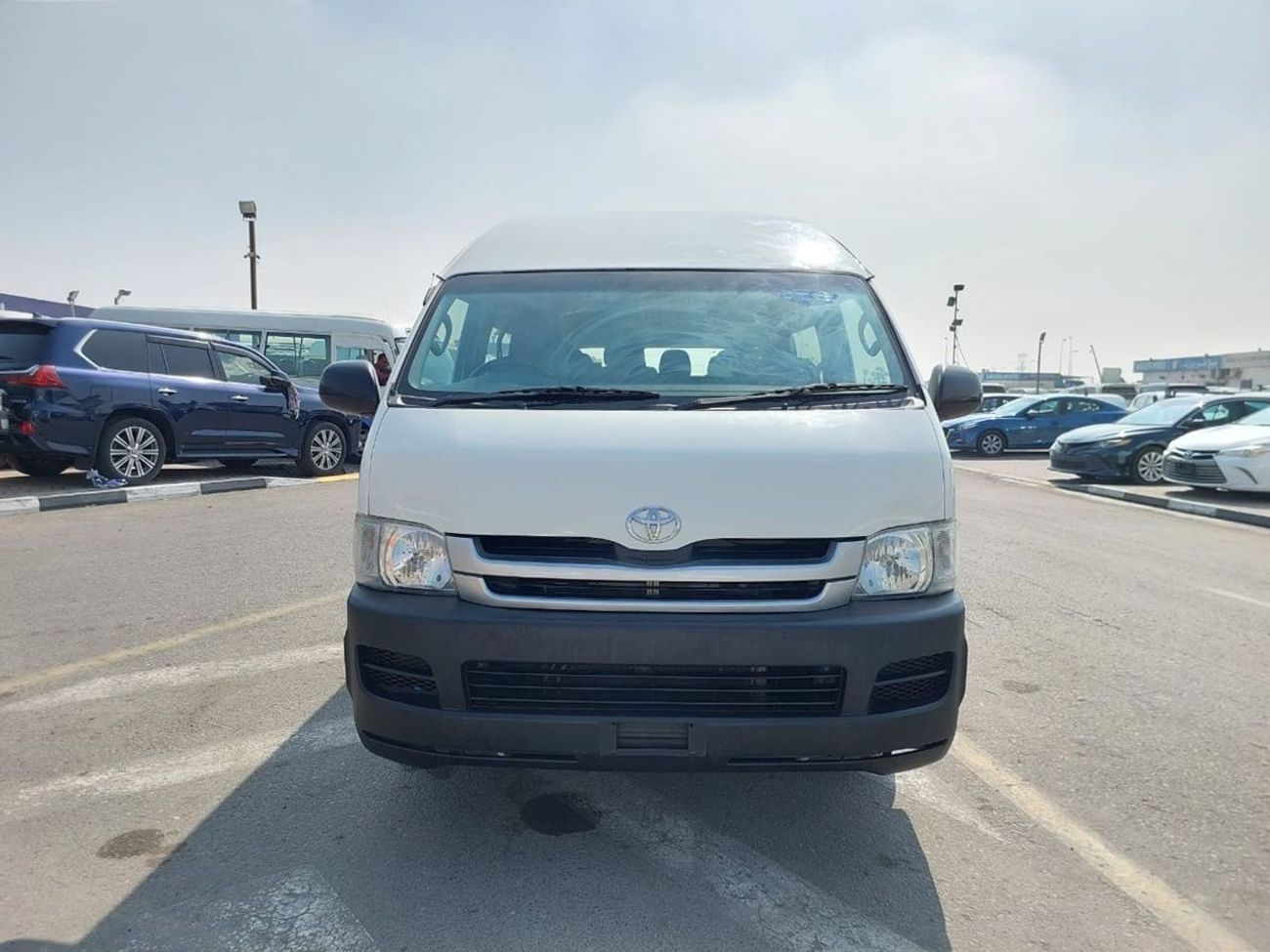 تويوتا هاياس TOYOTA HIACE COMMUTER VAN RHD 2009 MODEL 3.0 L DIESEL MANUAL(PM07365)