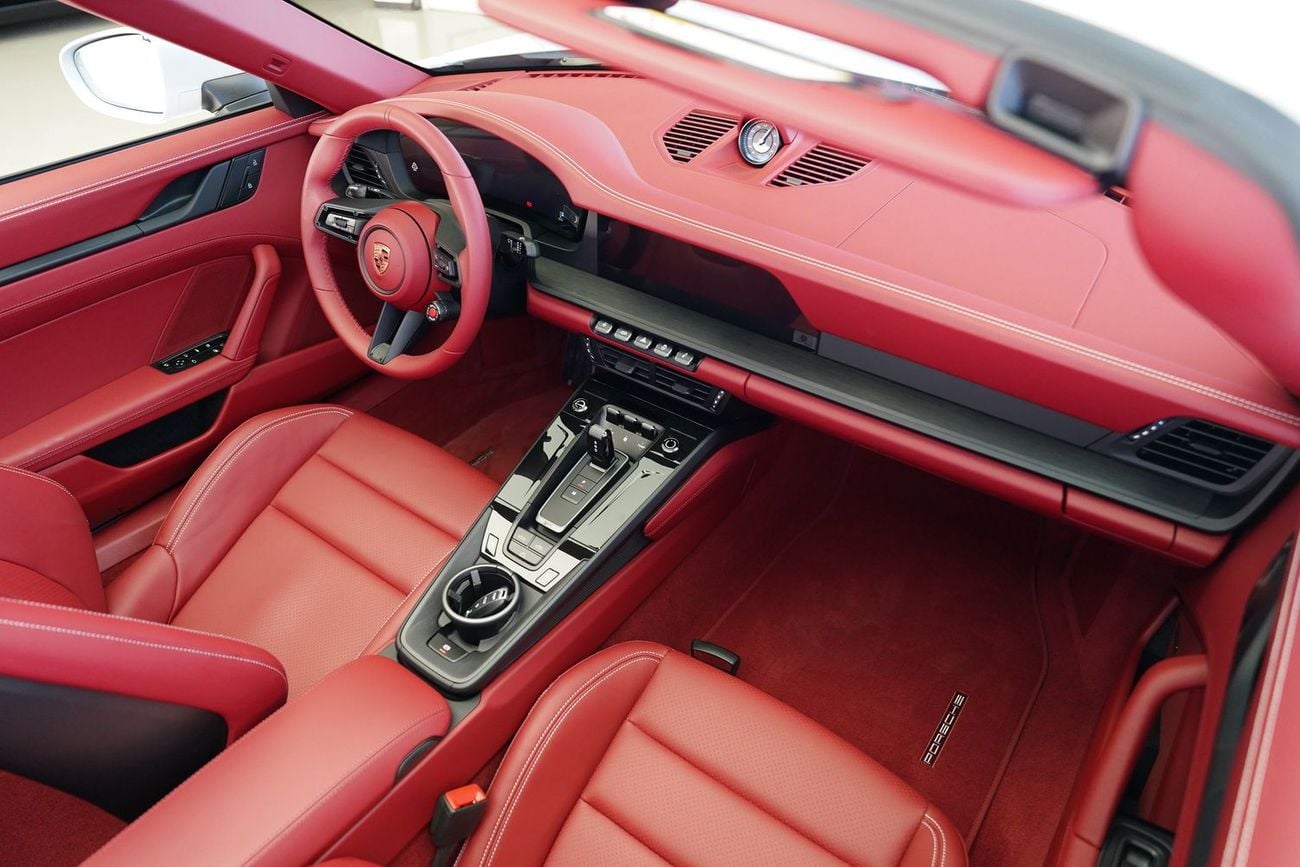 بورش 911 CARRERA GTS CABRIOLET