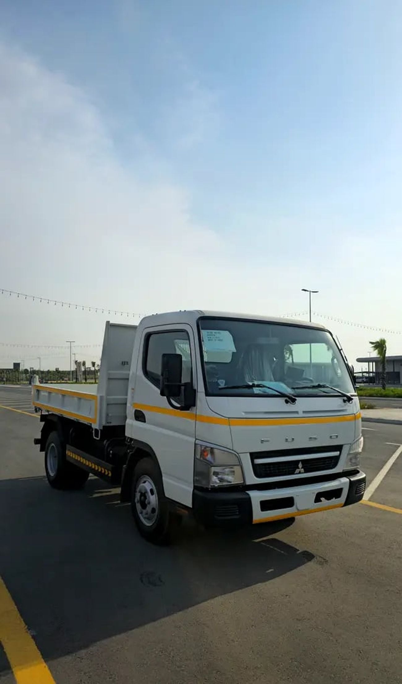Mitsubishi Canter STD GCC Specs