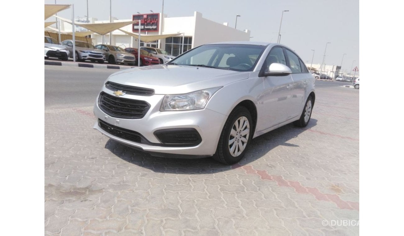 Chevrolet Cruze Chevrolet curse 2017 GCC  Free accedant Very celen car