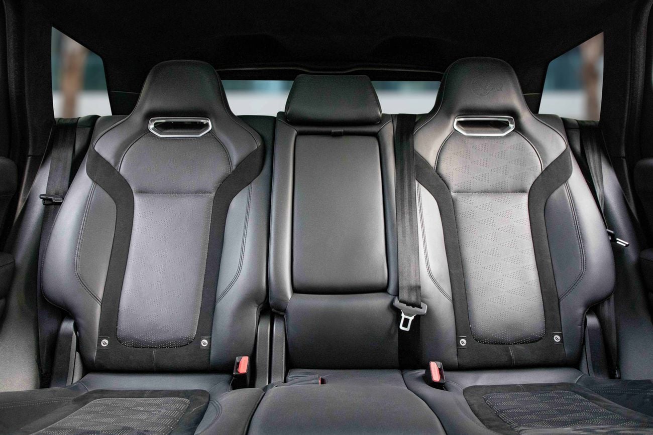 Land Rover Range Rover SVR Range Rover SVR | 5,092 P.M | 0% Downpayment | Under Warranty