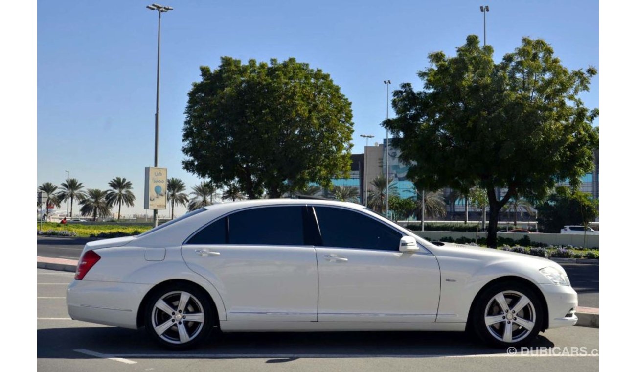 مرسيدس بنز S 400 Hybird Fully Laoded in Perfect Condition