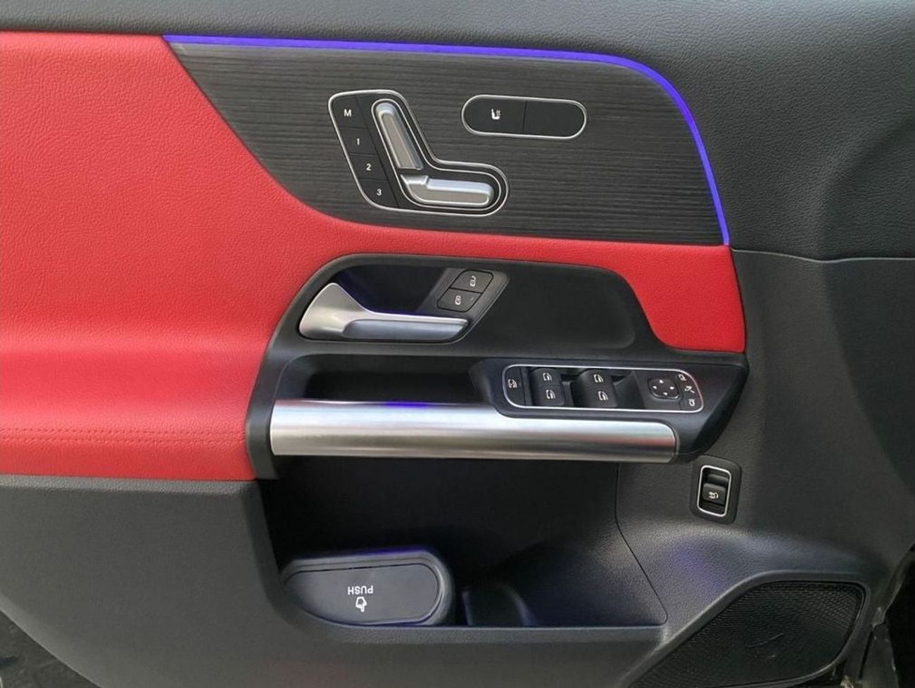 Mercedes-Benz GLA 200 Premium 1.4L