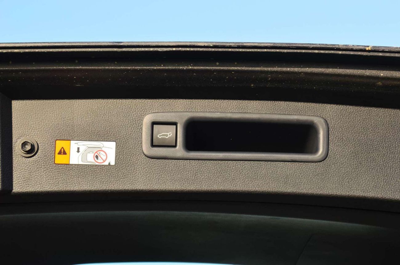 Toyota Highlander TOYOTA HIGHLANDER GLE HYBRID 2.5L FWD AT SUV 2025