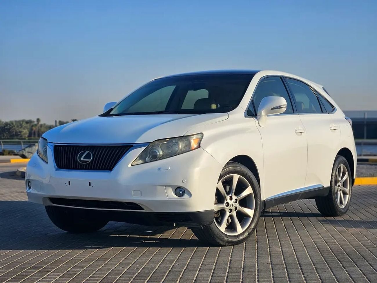 Lexus RX350 RX 350 Platinum | GCC Specs | Well Maintained Full Optiom Top Panoramic