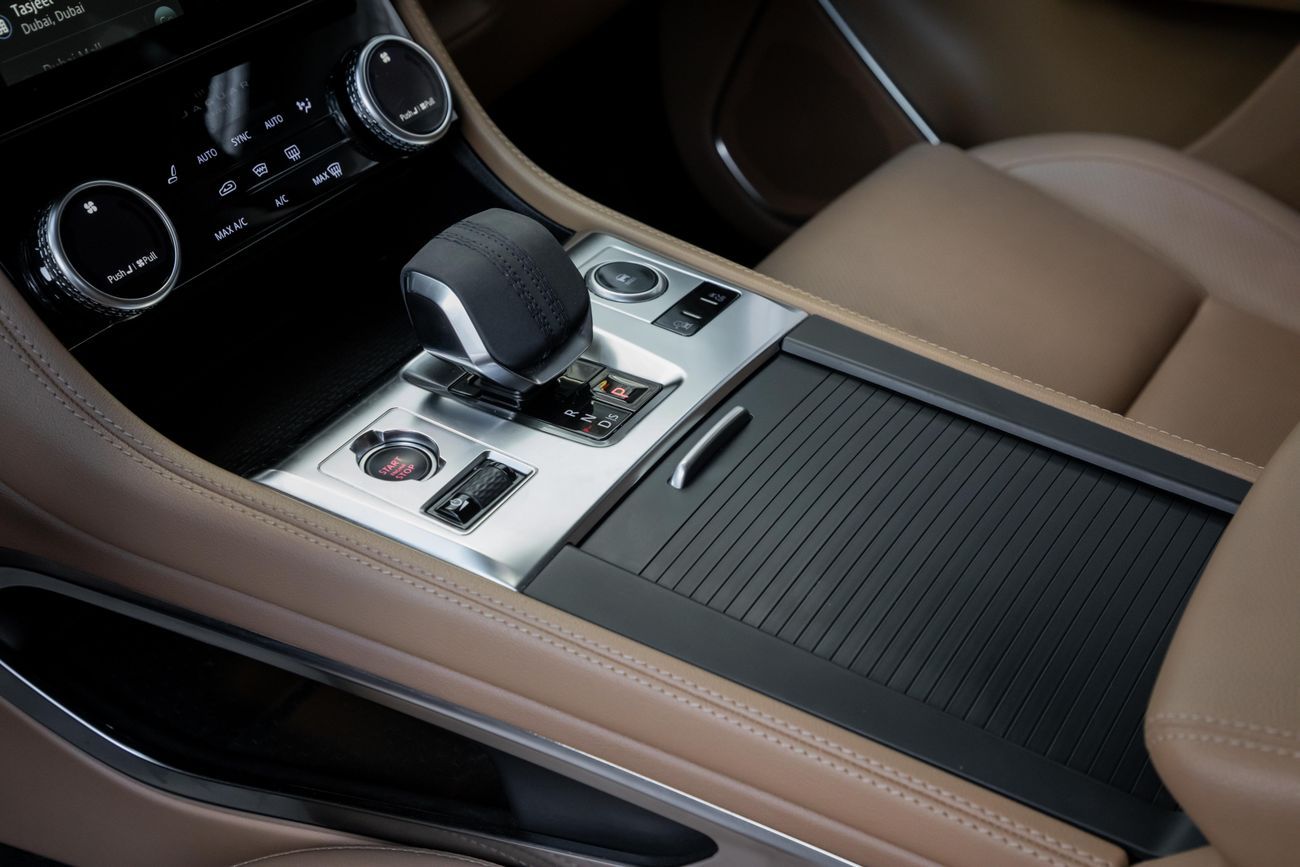 جاكوار F بيس F-Pace S | 2,644 P.M | 0% Downpayment | Agency Warranty & Full Al Tayer Service History