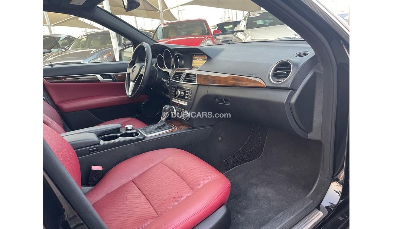 Mercedes-Benz C 300 Std Mercedes C300_2012_Excellent_Condition _Full option