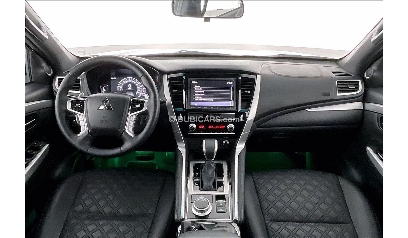 Mitsubishi Montero Signature