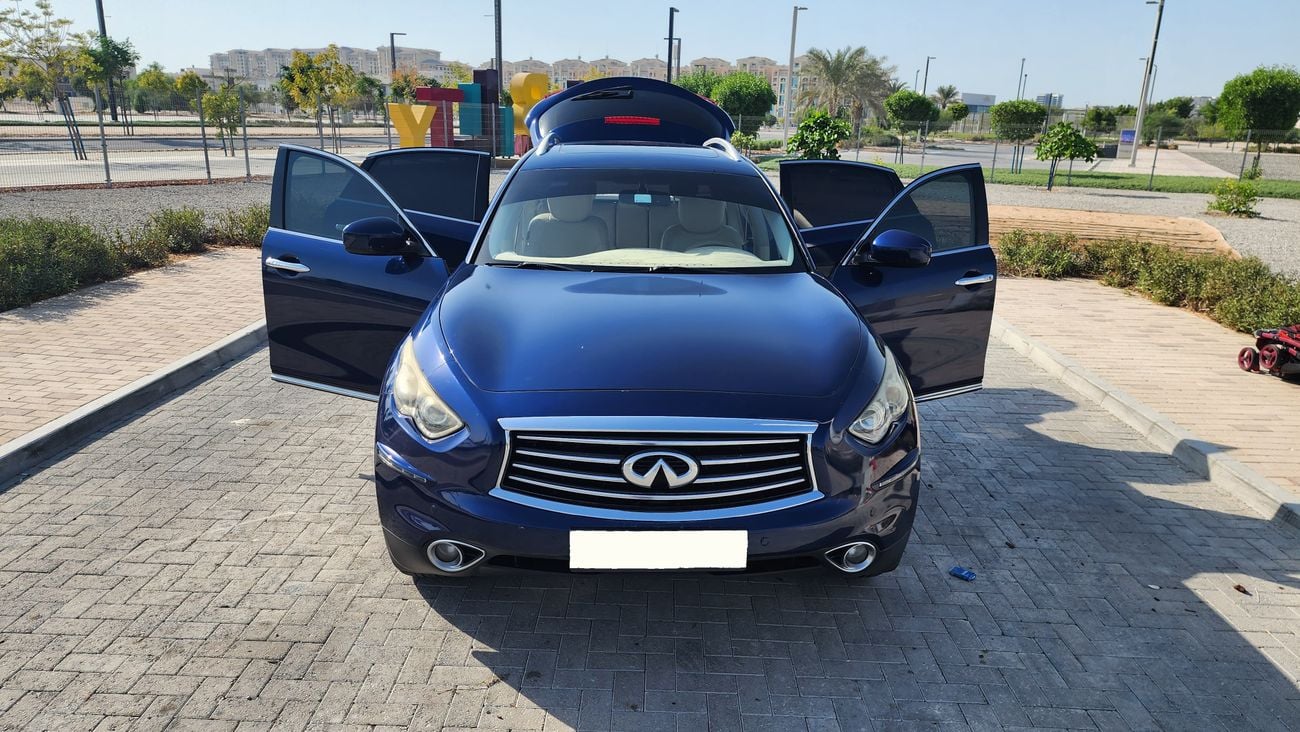 Infiniti QX70 Luxury