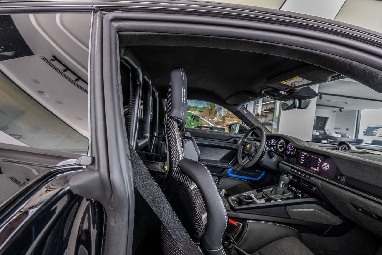 بورش 911 GT3 4.0L PORSCHE CARRERA GT3 RS WEISSACH PACKAGE, 2025, FULLY LOADED, ZERO KM