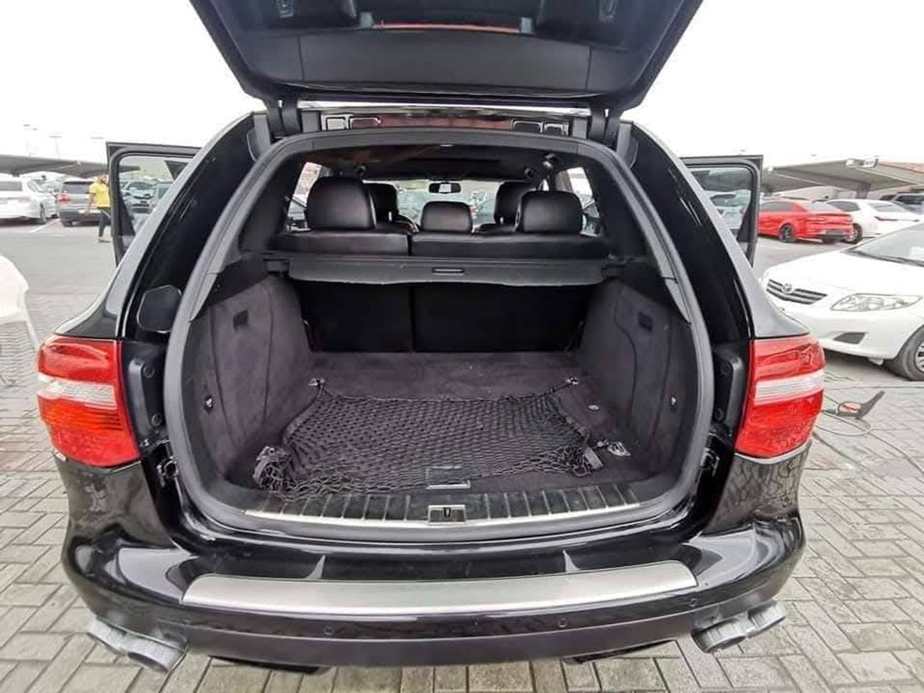 بورش كايان in excellent condition and requires no expenses