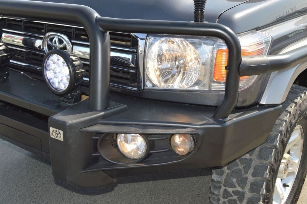 Toyota Land Cruiser Pick Up Double cabin