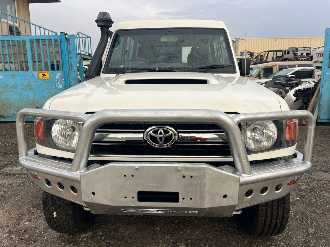 تويوتا لاند كروزر Diesel Engine ,Right Hand Drive  3 Doors Hardtop ,2011 Model