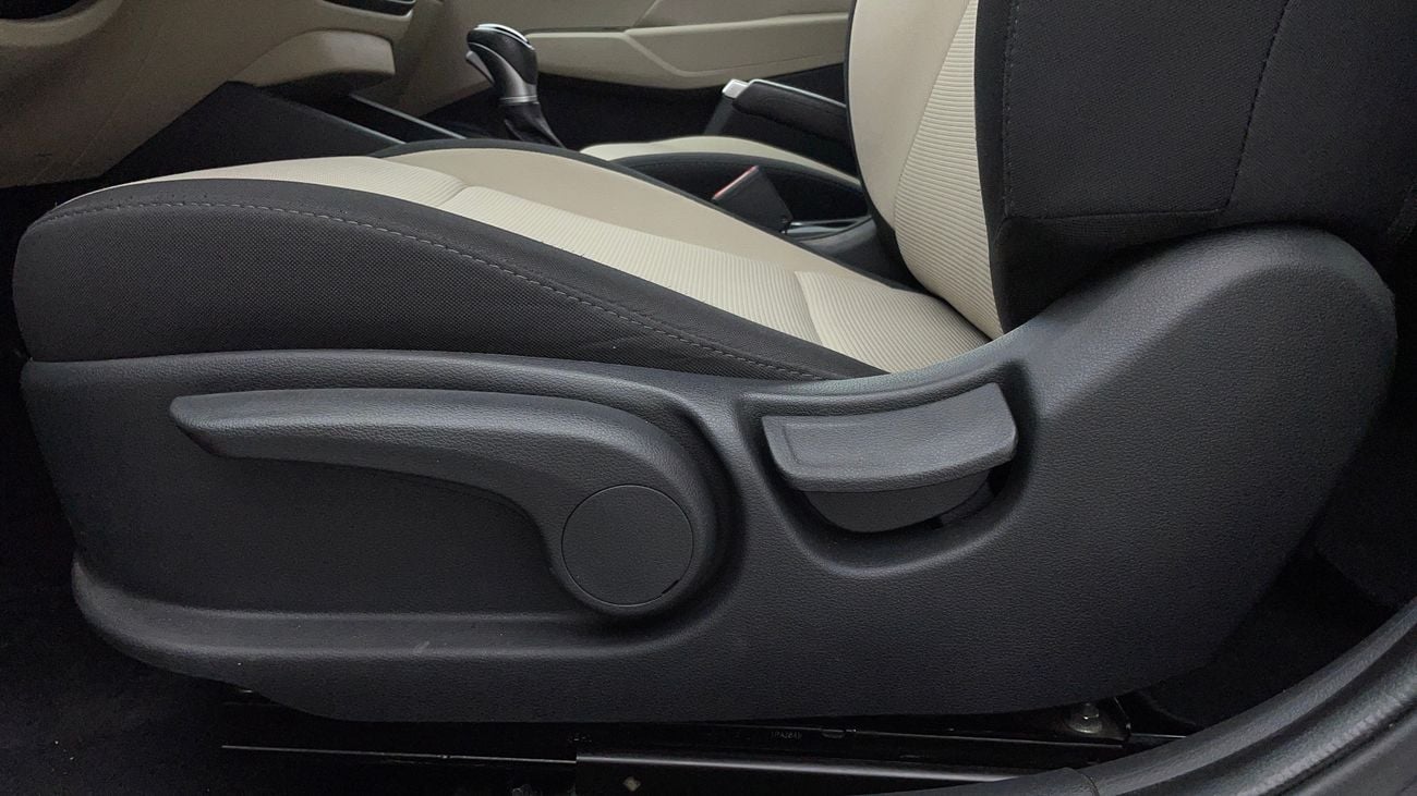 Hyundai Accent GL 1.6 | Zero Down Payment | Free Home Test Drive